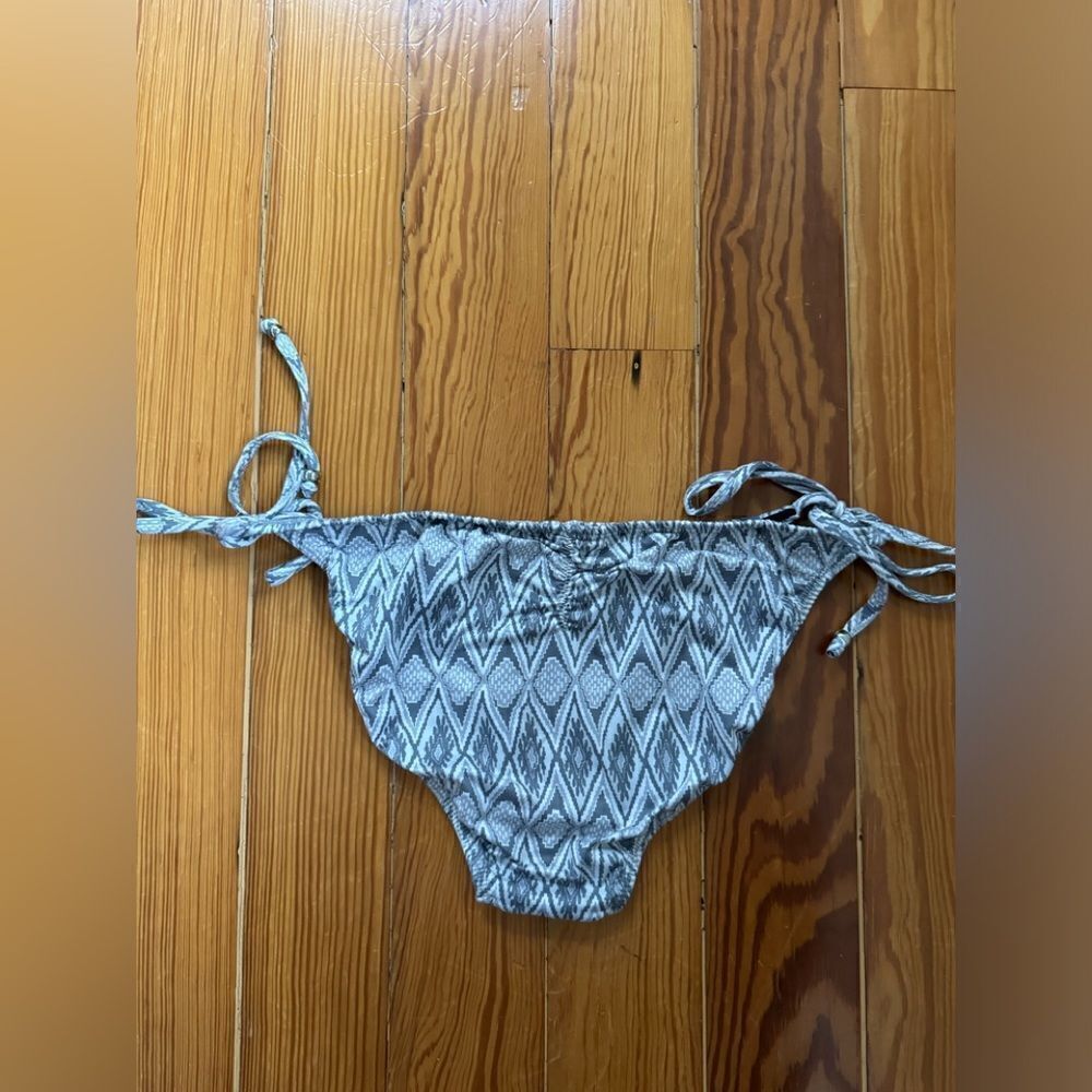 PILYQ Bikini Bottom - Picture 6 of 6